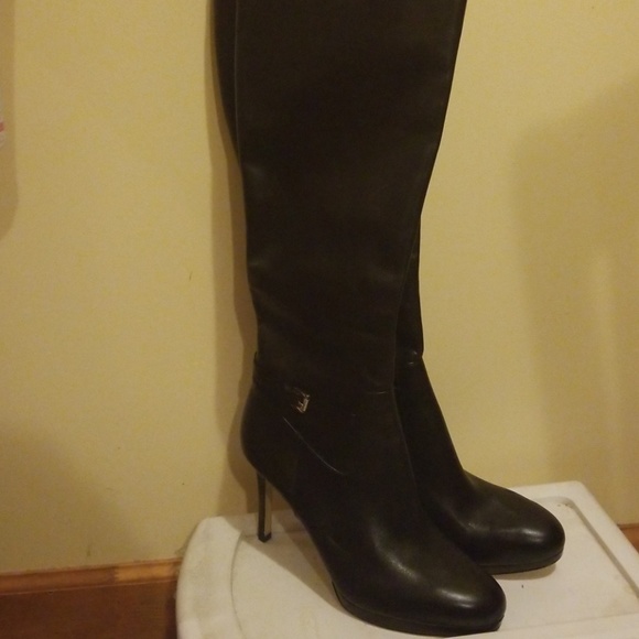 Michael Kors Boots - Picture 1 of 5